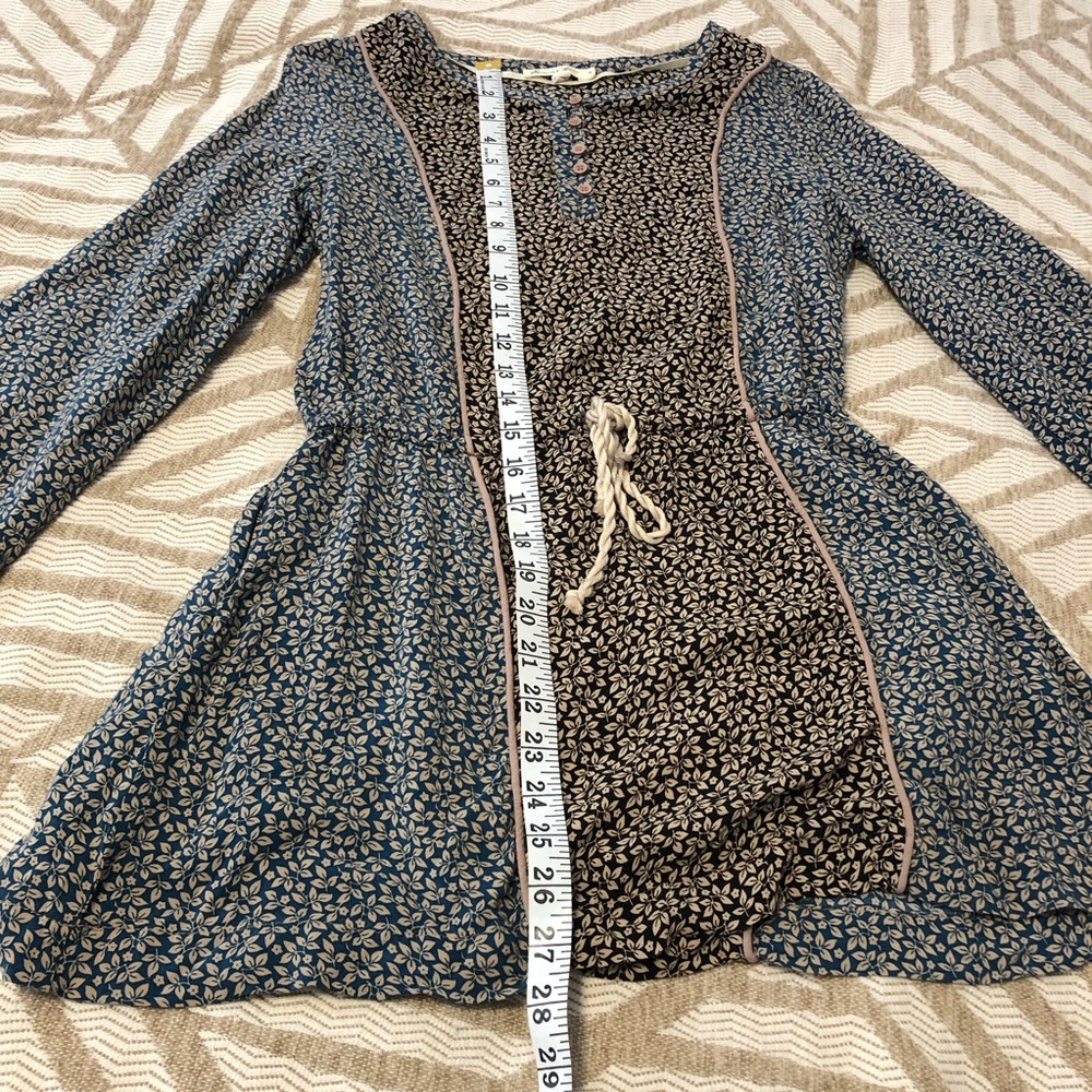 Comme Toi Mixed Floral Panel Mini Dress with Drawstring - Picture 9 of 14